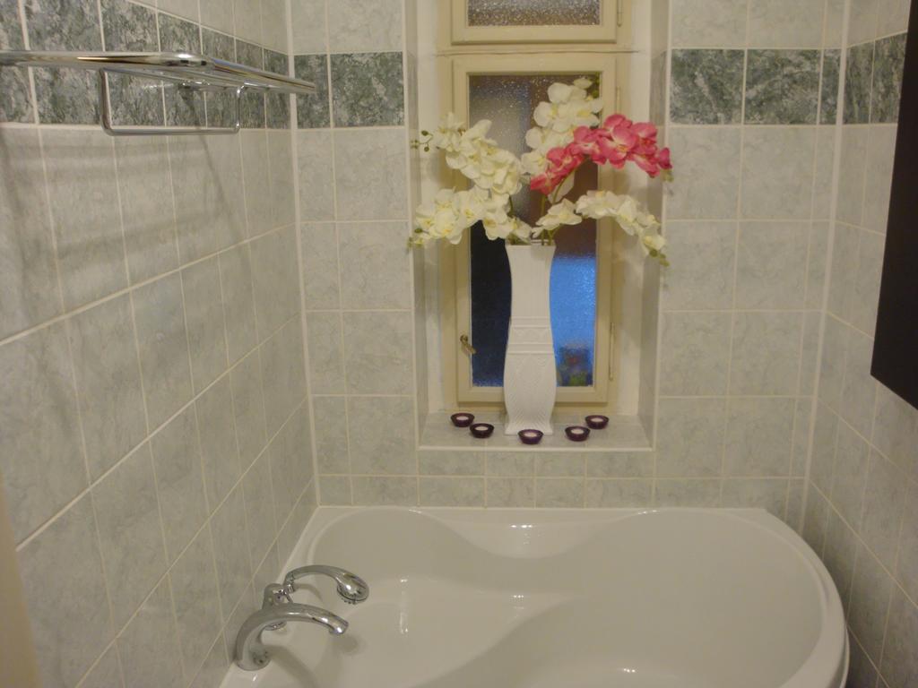 Apartment Themis Карловы Вары Экстерьер фото