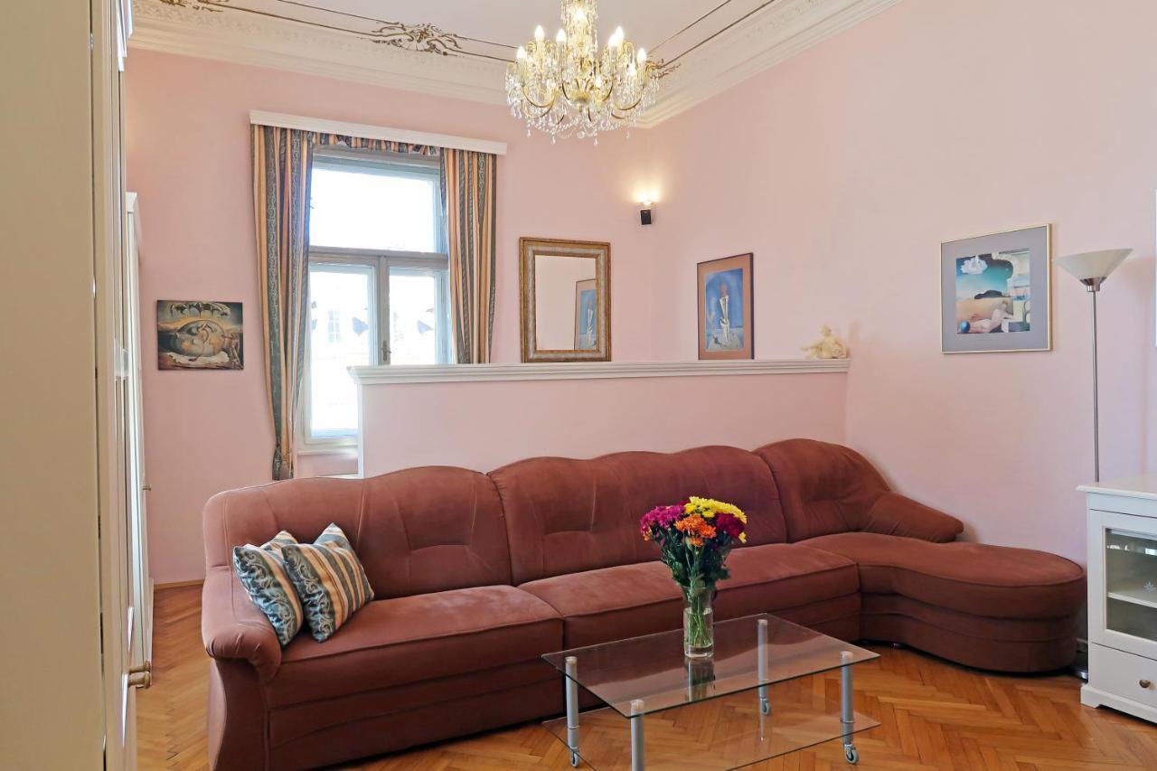 Apartment Themis Карловы Вары Экстерьер фото
